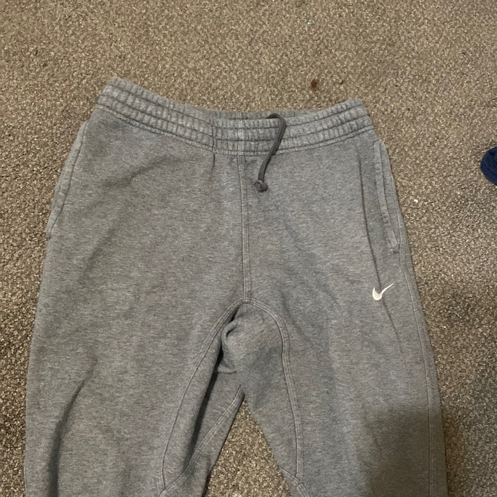 Grey nike sweatpants